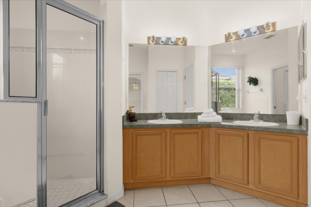 21-416CalabayParcBlvd(26)