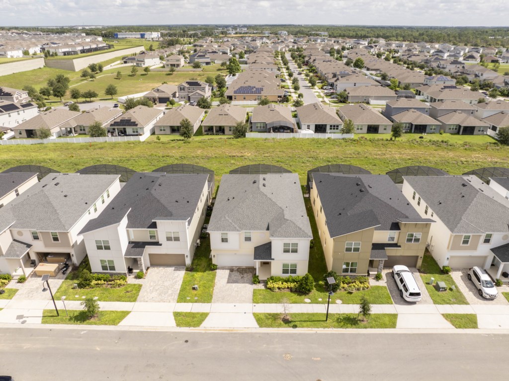 80-9167breezemistterrace-SOLARA-1002