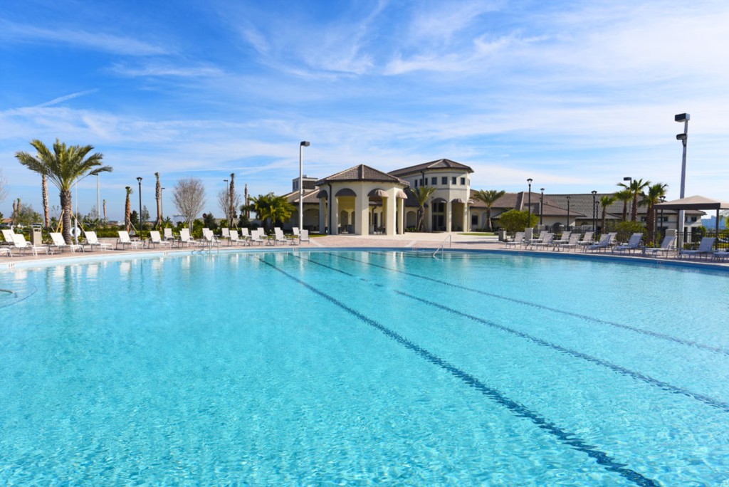 u04-Pool 4 1200.jpg