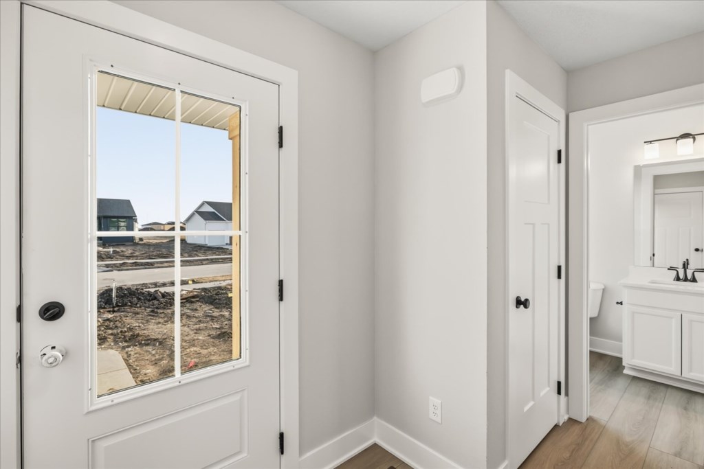 35-4420NE8thAnkenyIA001