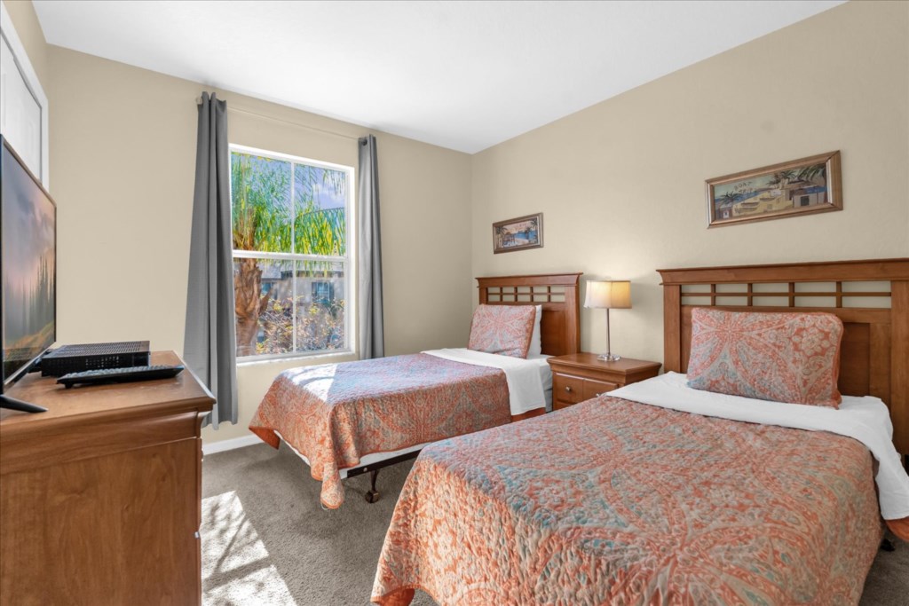 19-2612CalabriaAve(15)