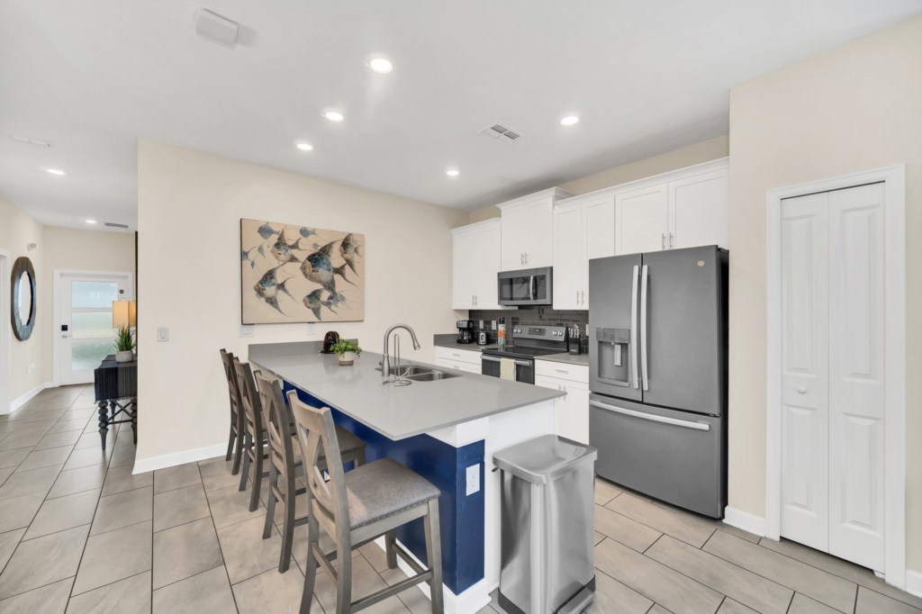 10-web-or-mls-910-pebble-beach-dr