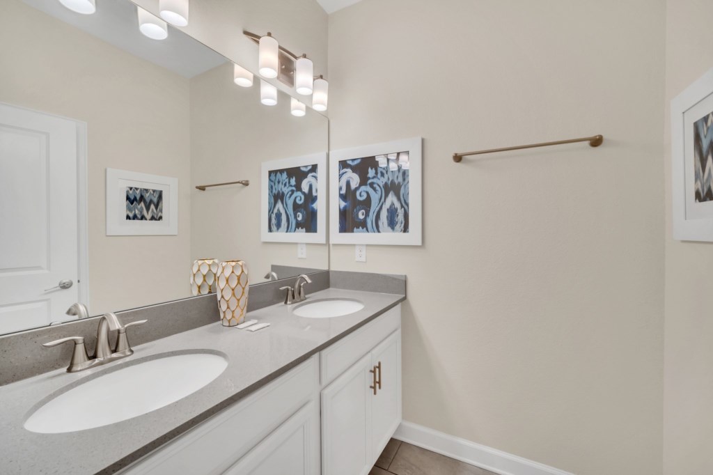 28-web-or-mls-910-pebble-beach-dr