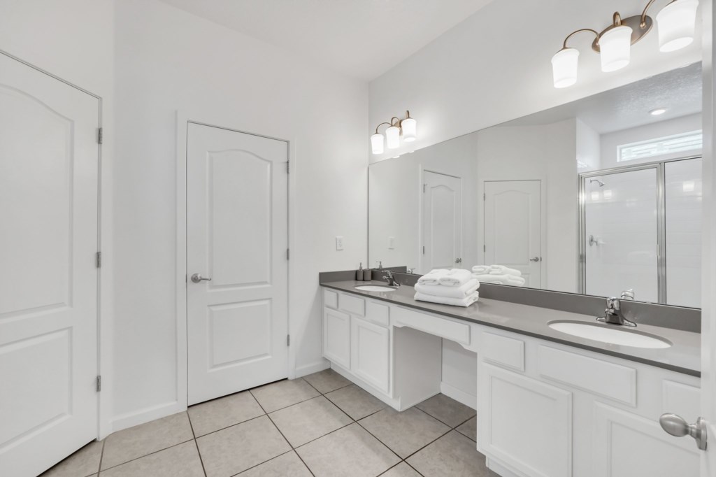 24-web-or-mls-2489-shanti-dr