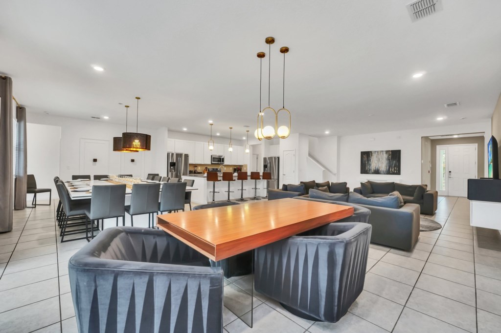 8-web-or-mls-2489-shanti-dr
