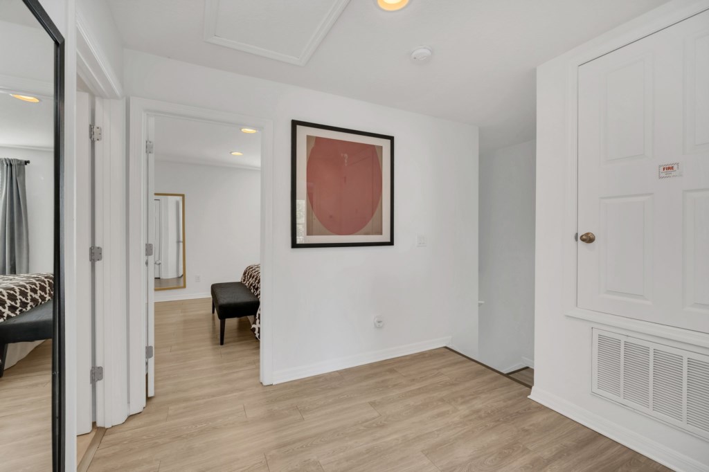 25-web-or-mls-3036-secret-lake-dr