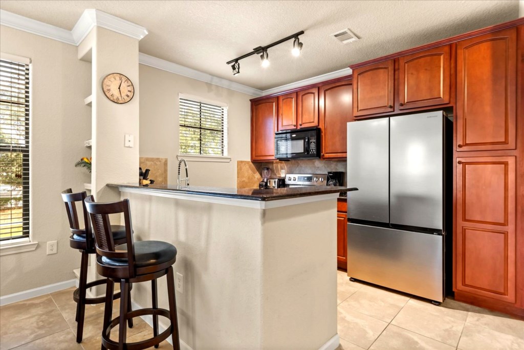 10-KITCHEN