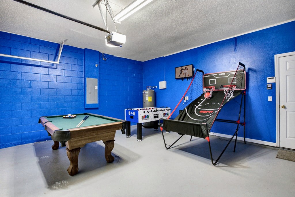04-game-room