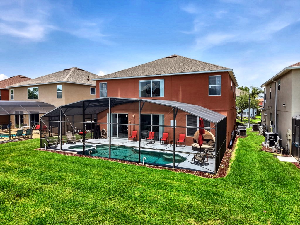 22-backyard-pool