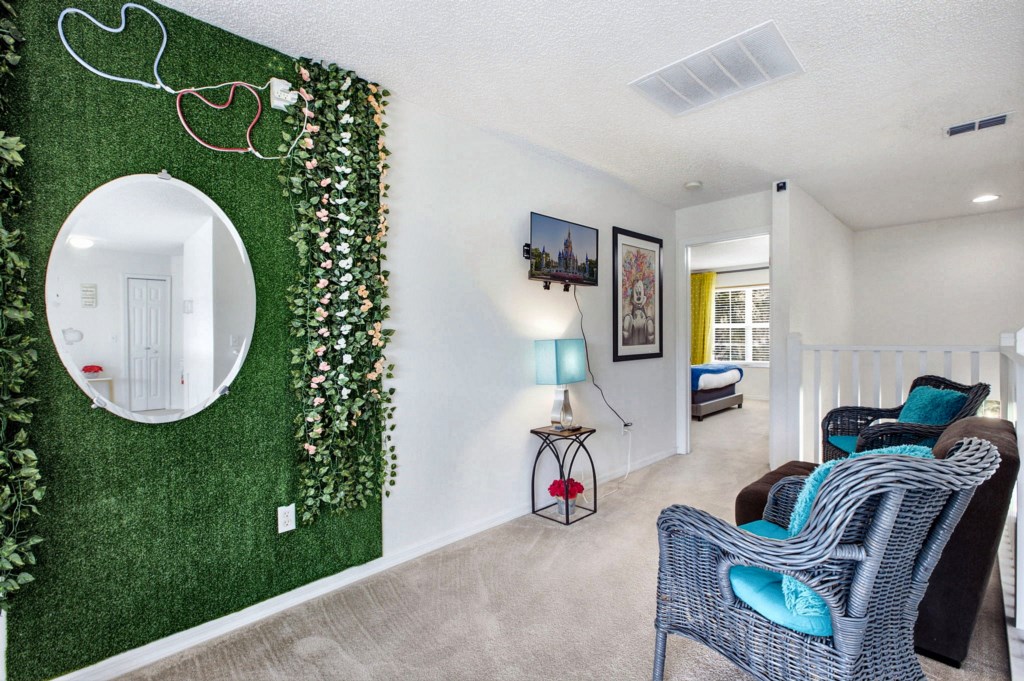 24-loft-feature-wall