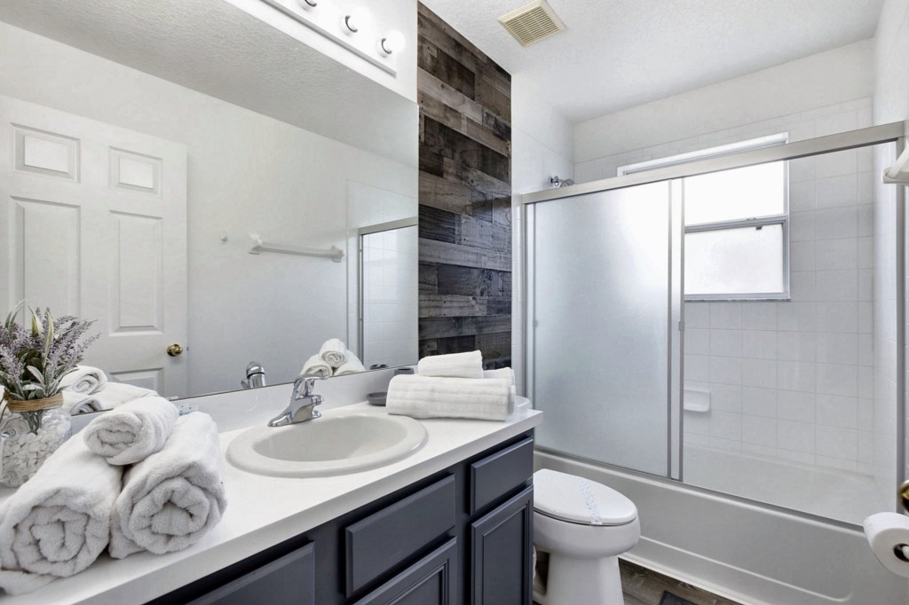 34-bathroom-2