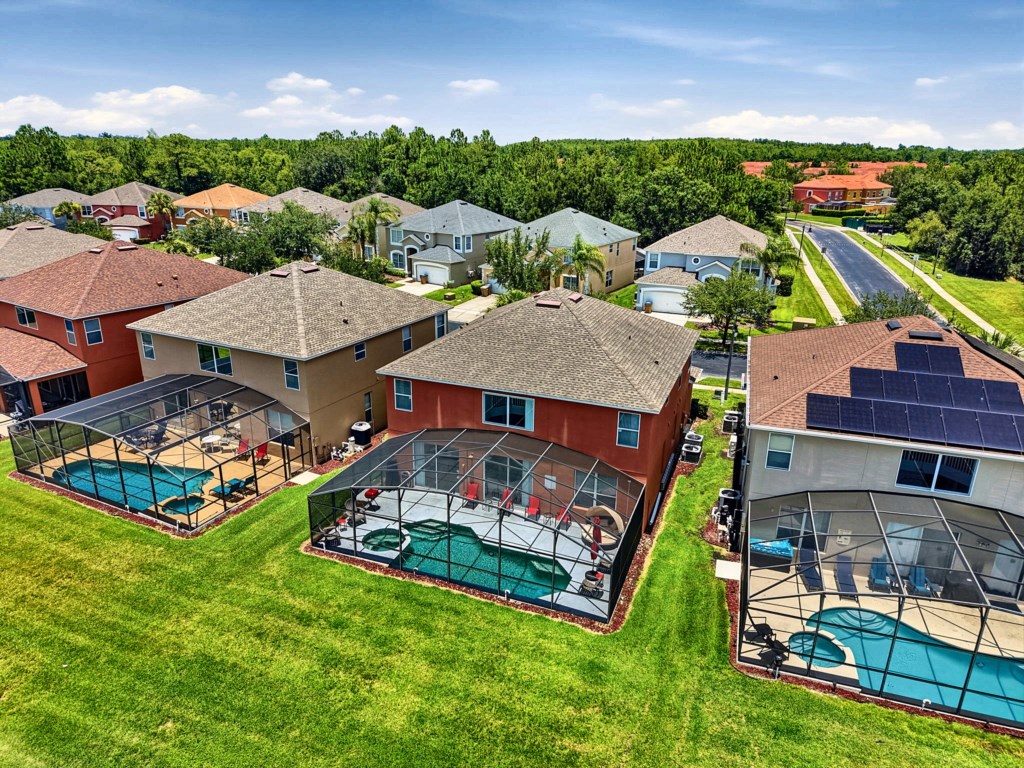 44-aerial-backyard