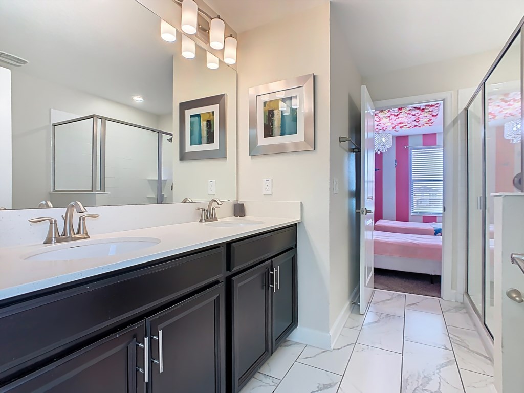 2925FableStreet-50