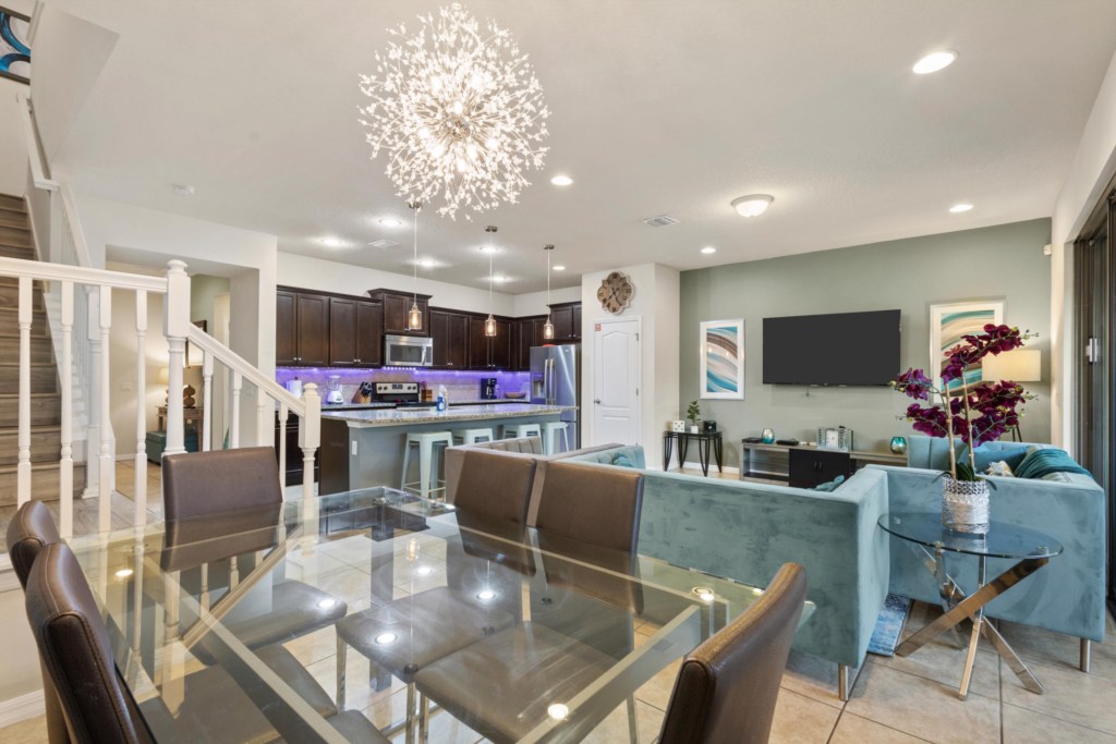 11-9039RhodesSt-113000x2000