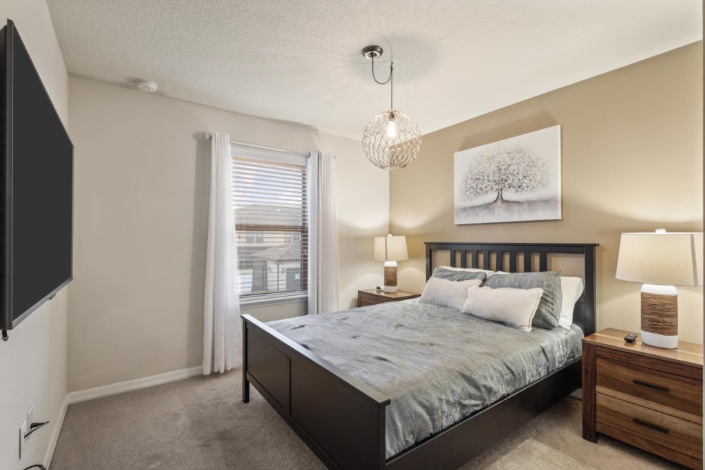25-9039RhodesSt-253000x2000
