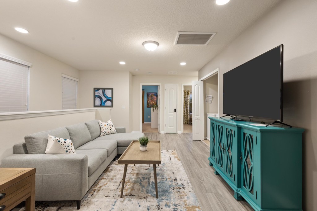 30-9039RhodesSt-303000x2000