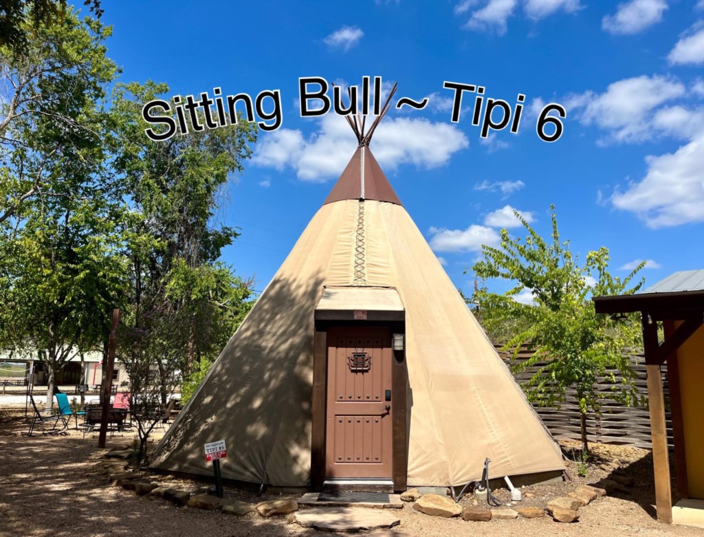 Sitting Bull - Tipi 6