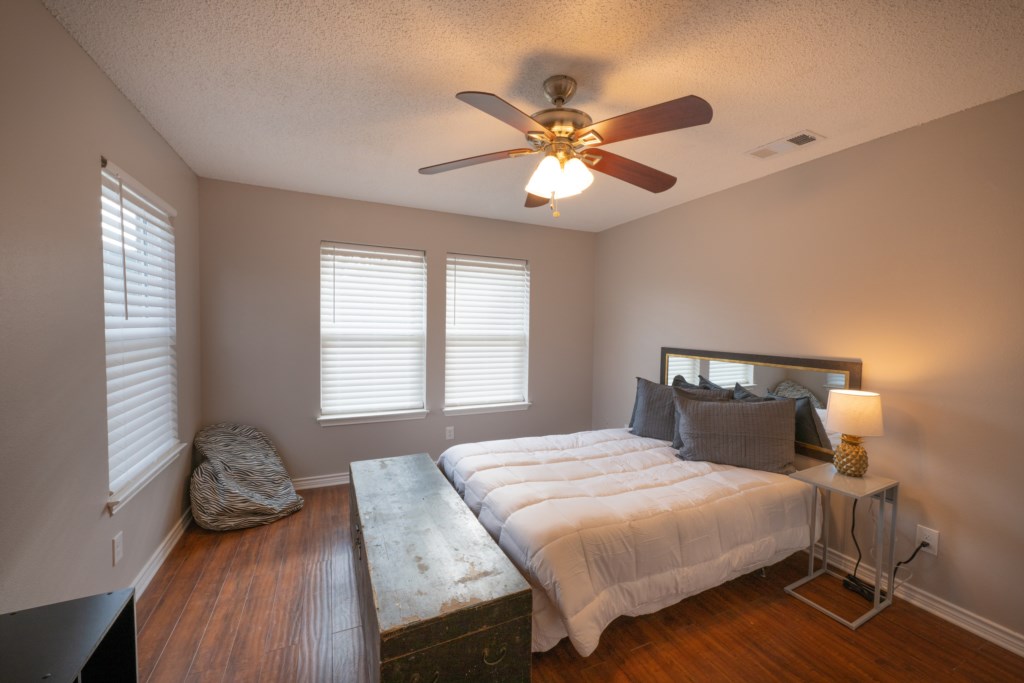 2nd Bedroom offers a Full-sized bed and a twin bed hideout in the walk-in closet (great for kids!)