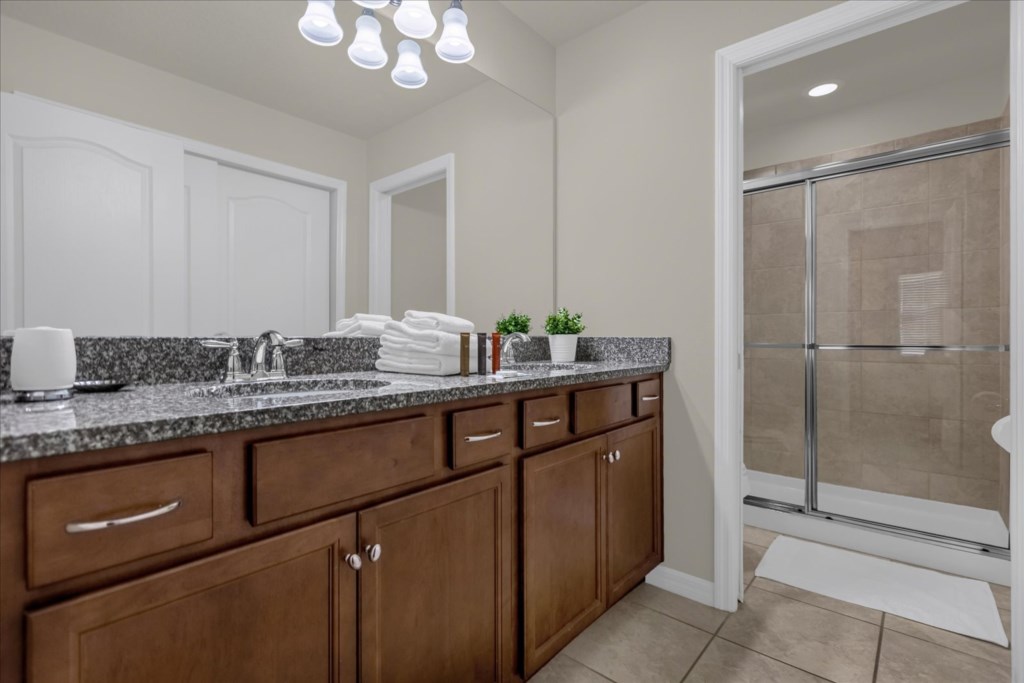 5 bedroom vacation townhouse at Windsor at Westside - Image 19