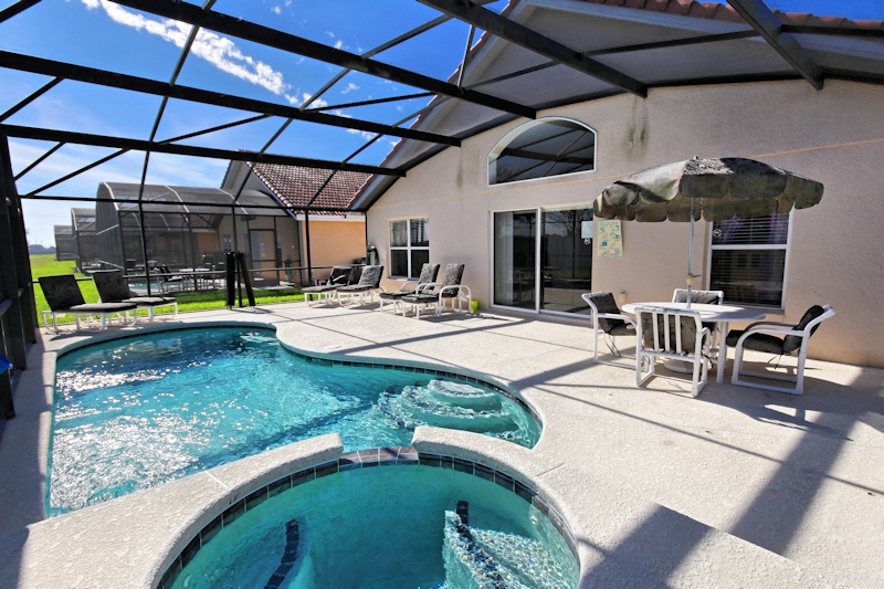 Solana - S Facing Pool with 4 Bed in gated comm.