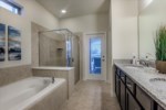 8832MacapaDr-32.jpg