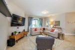 4175OaktreeDrive-12