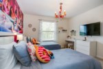 1893NiceCourt,WindsoratWestside_44