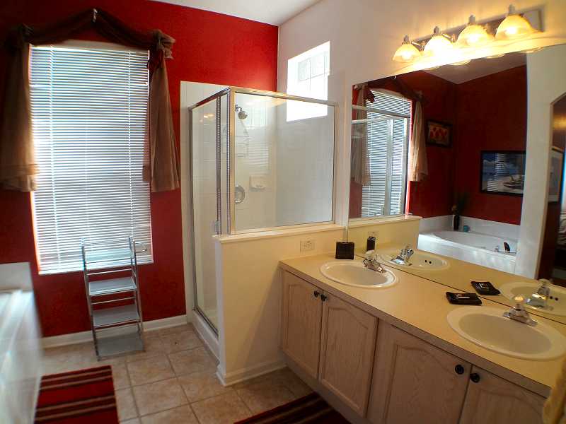 Kissimmee Vacation Home Rental | WP8112 Bathroom 1| Champion Villas