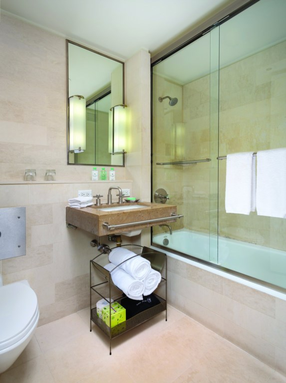 Bathroom_2_S.jpg