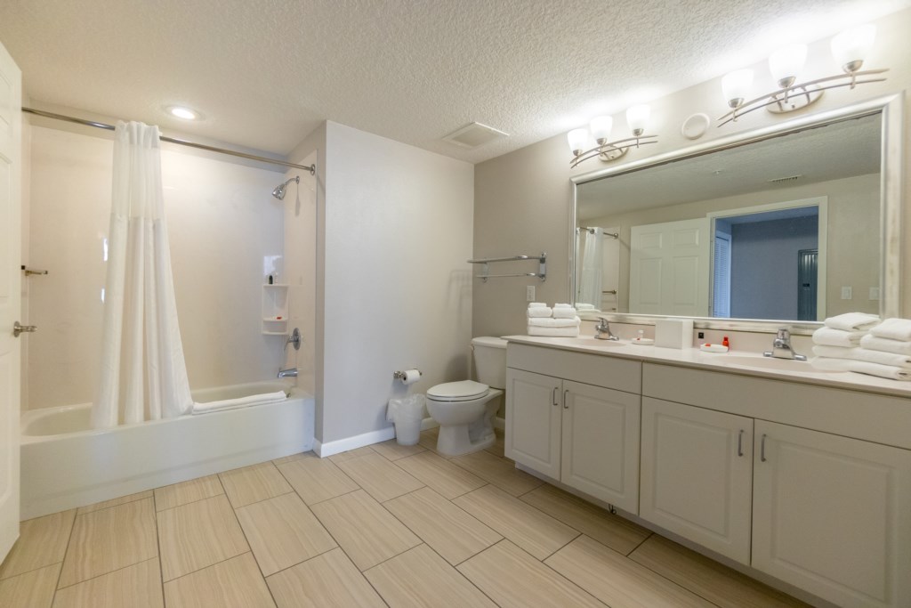 15 Club Wyndham Ocean Walk 2 bedroom - master bath (4).jpg