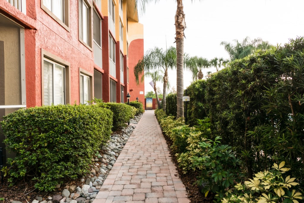 Orlando’s Sunshine Resort™_36a.jpg