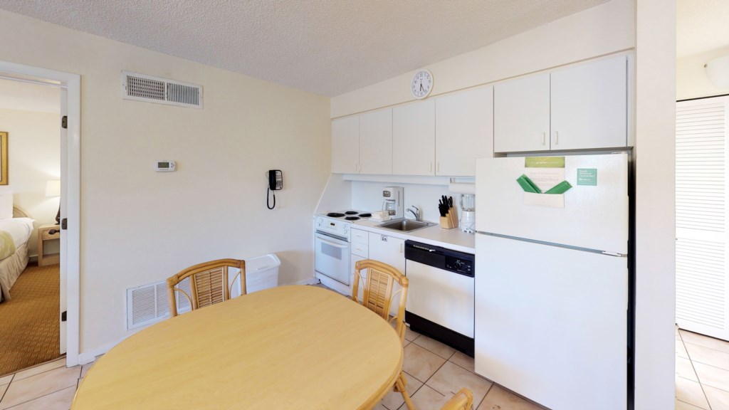 218-6600-Gulf-Drive-Holmes-Beach-FL-Kitchen)