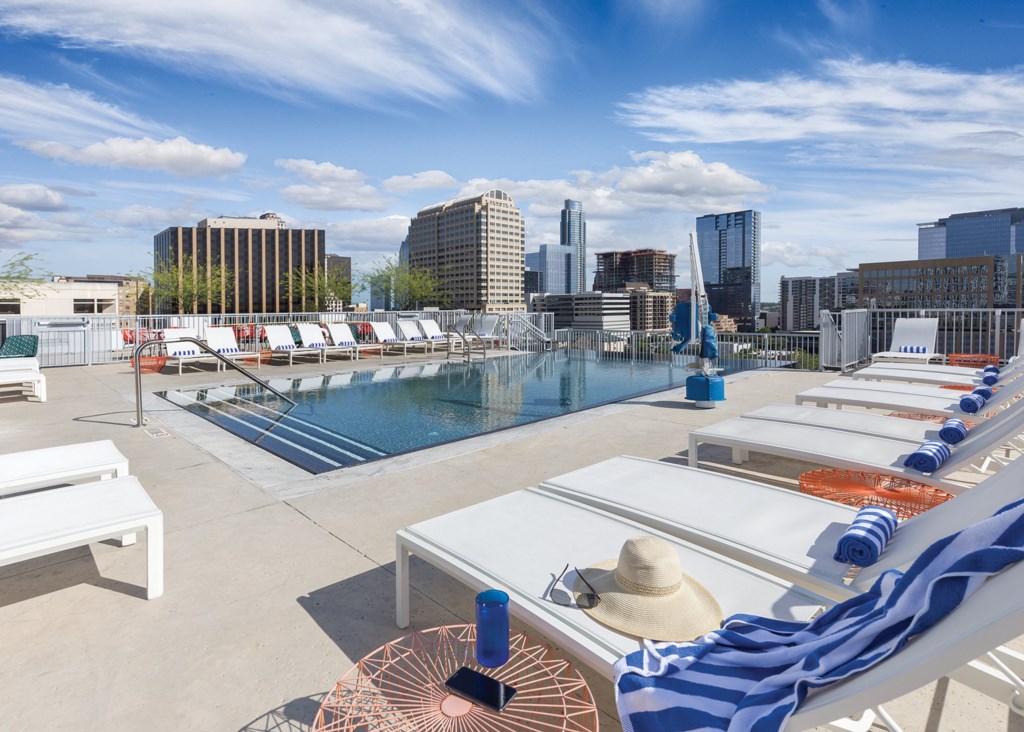 Austin_pool_day_1_S.jpg
