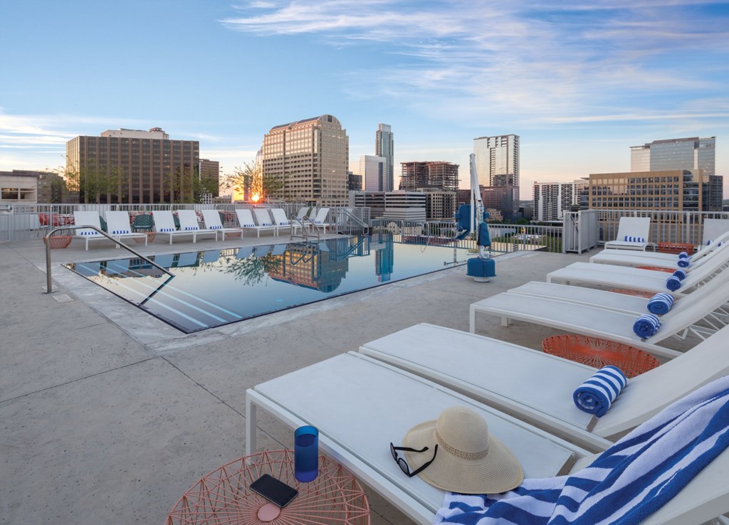 austin_pool_1_S.jpg