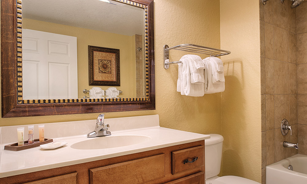 20-bonnet-creek-gallery-standard-bath.jpg