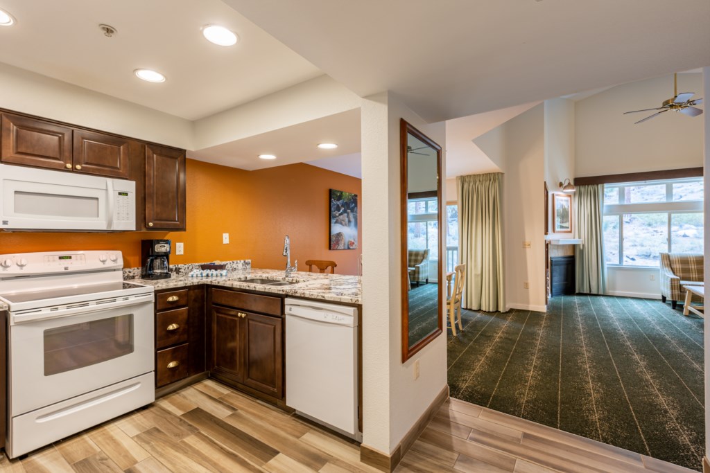 18 south shore 1 bedroom - kitchen.jpg