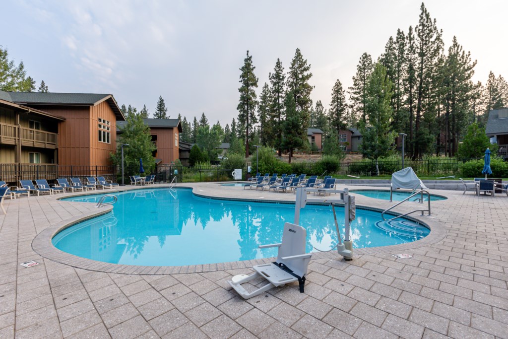 36 south shore - pool.jpg