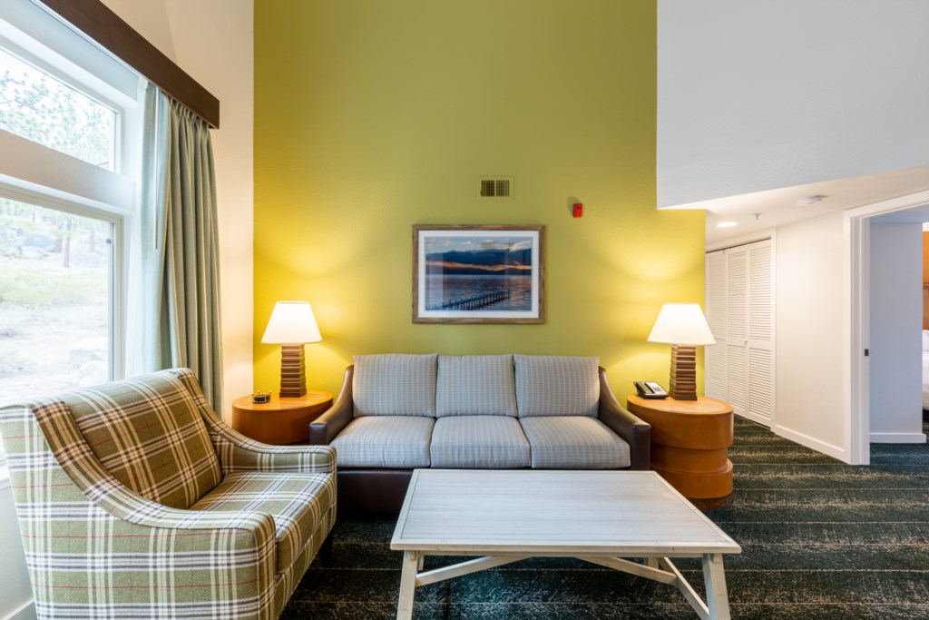 7 south shore 1 bedroom - living area (2).jpg