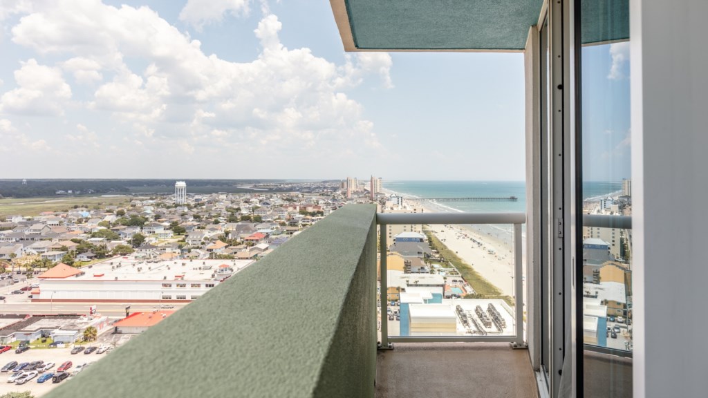 OceanBlvd_balcony-006