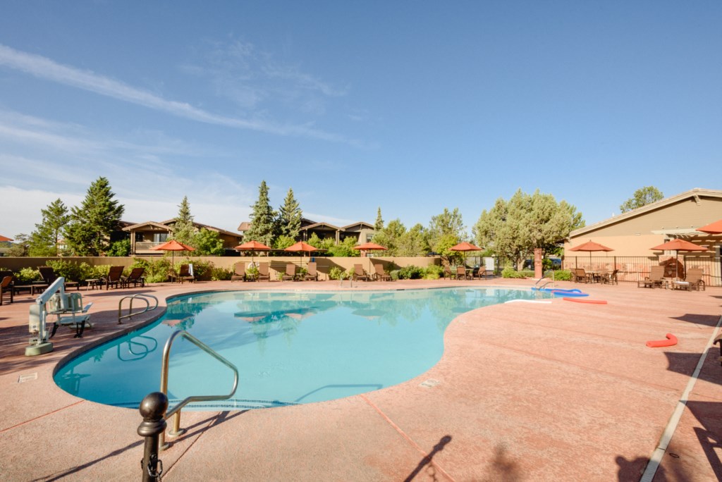 20 Club Wyndham Sedona - pool (4).jpg