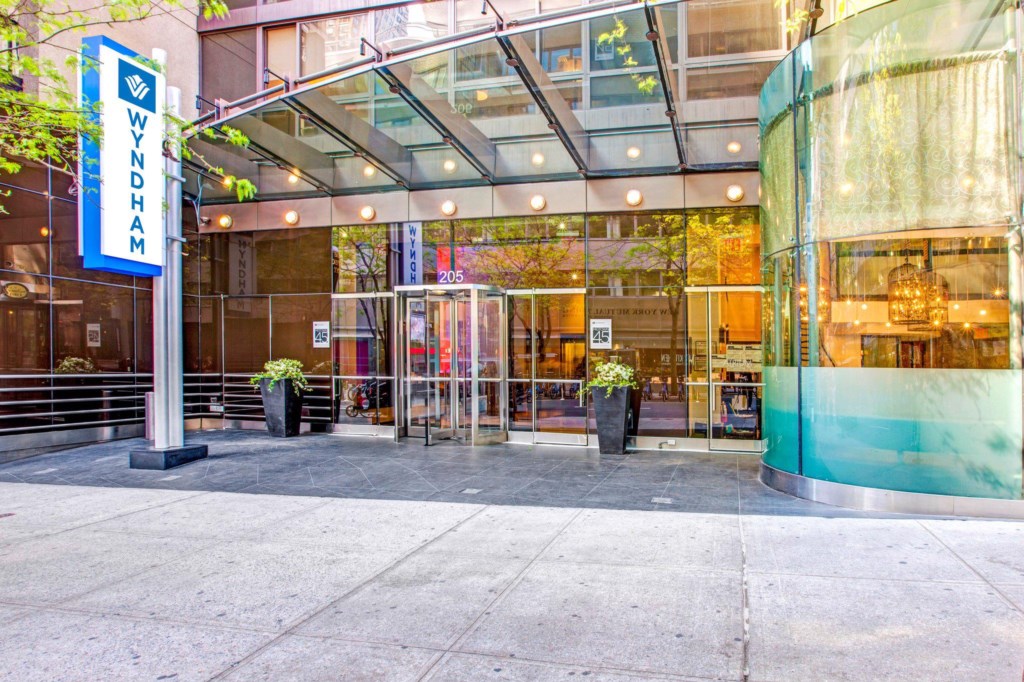 WM45_Exterior_2_S