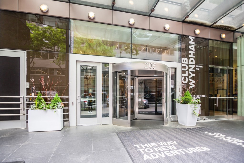 01_ClubWyndhamMidtown45_2343_076