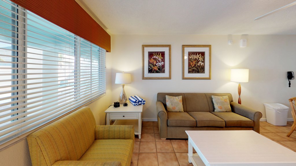 101-6600-Gulf-Drive-Holmes-Beach-FL-Living-Room)
