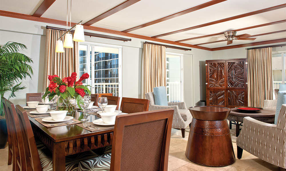 002-waikiki-beach-walk-gallery-pres-dining