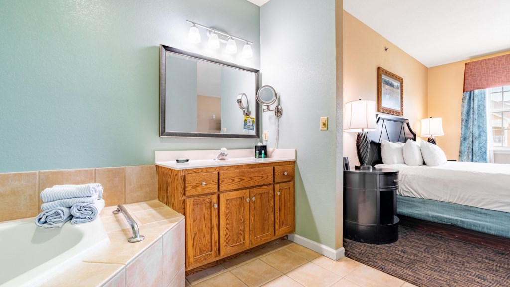 14 Williamsburg_1bedroom - 023.jpg