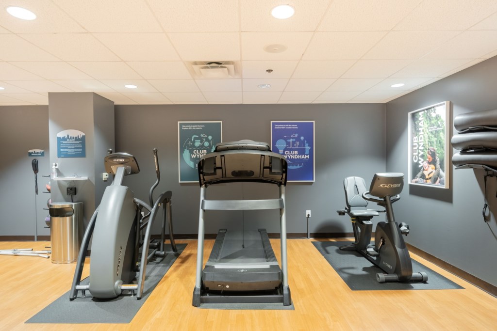 78 Club Wyndham La Cascada-gym_077.jpg