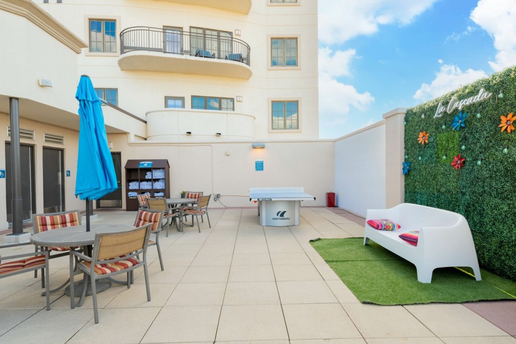 98 Club Wyndham La Cascada-exterior_120.jpg