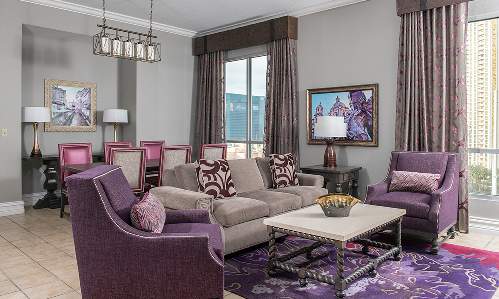 001-grand-desert-gallery-pres-living