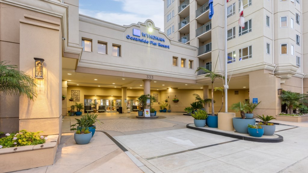 Club Wyndham Oceanside Pier Resort_48.jpg