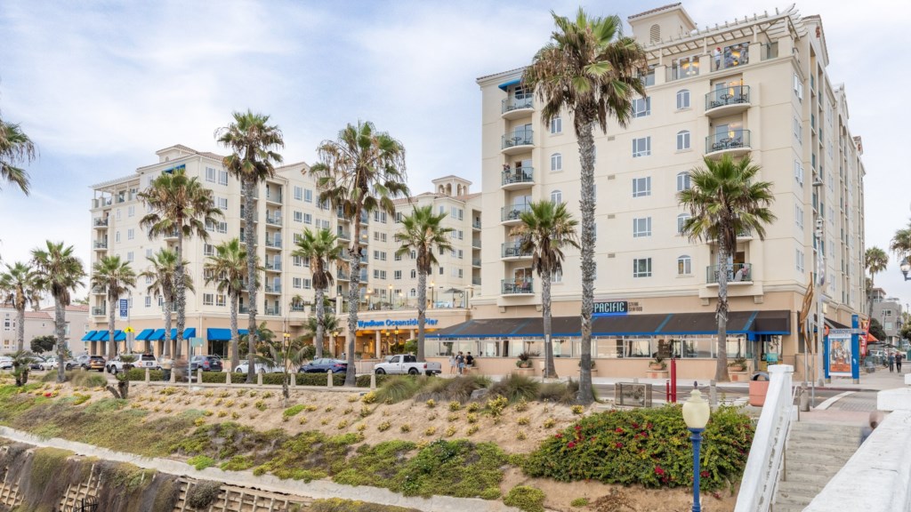 Club Wyndham Oceanside Pier Resort_49.jpg